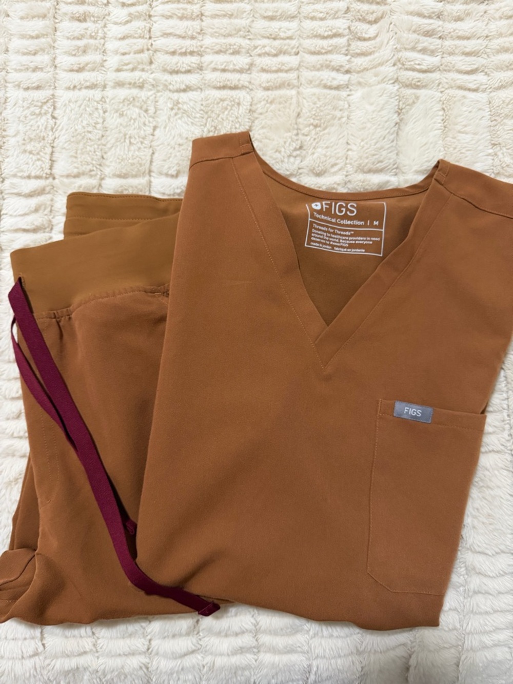 FIGS V-Neck Scrub Set in new color